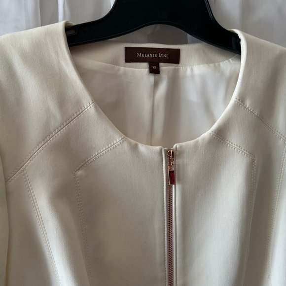 Cream Blazer from Melanie Lyne in a size 12. - Picture 3 of 5